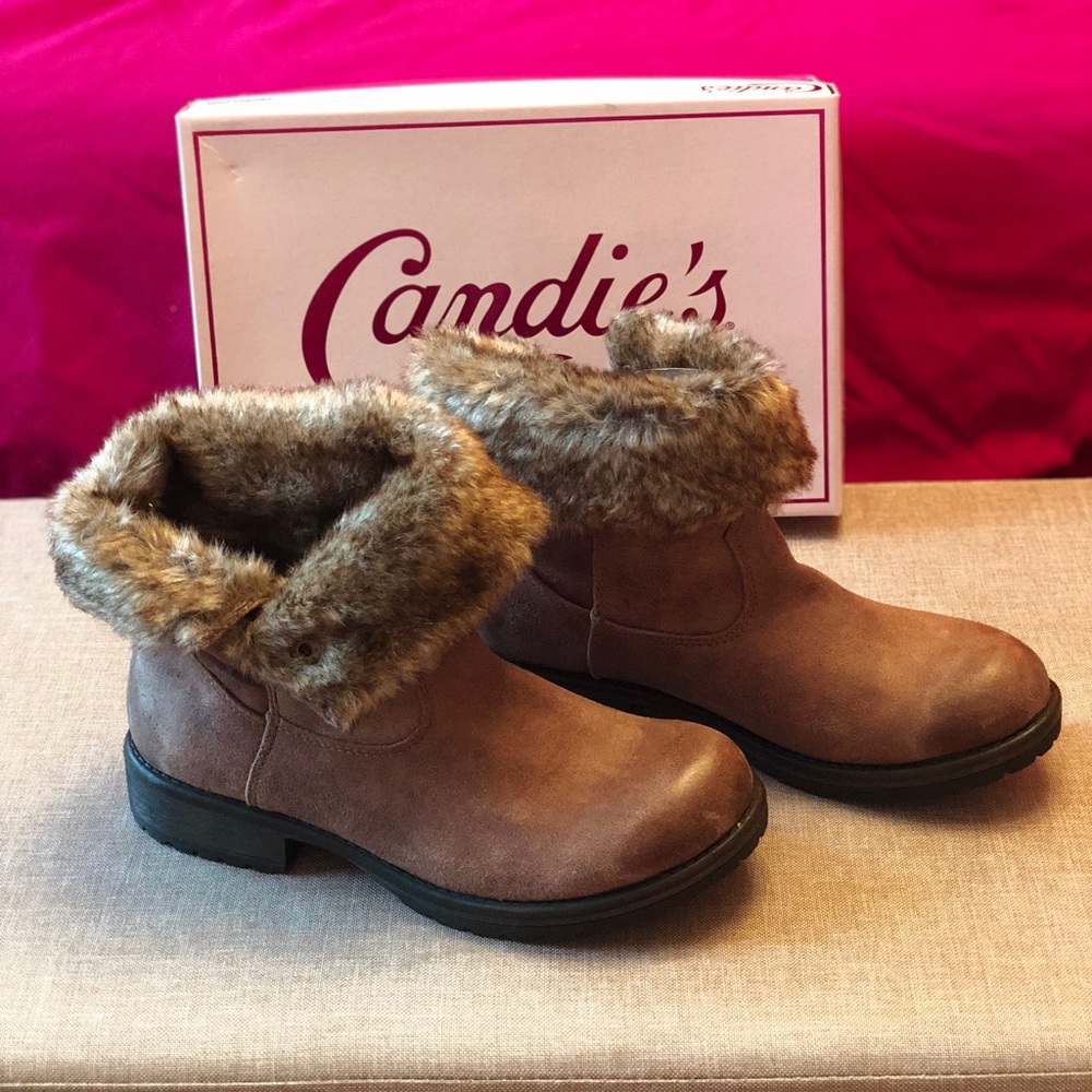 NEW Boots - Picture 2 of 7